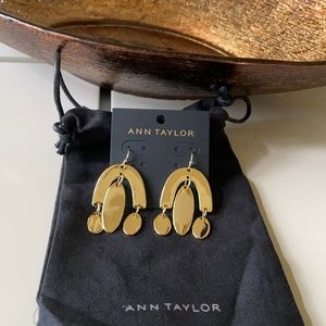 Ann Taylor Earrings ( NWT)